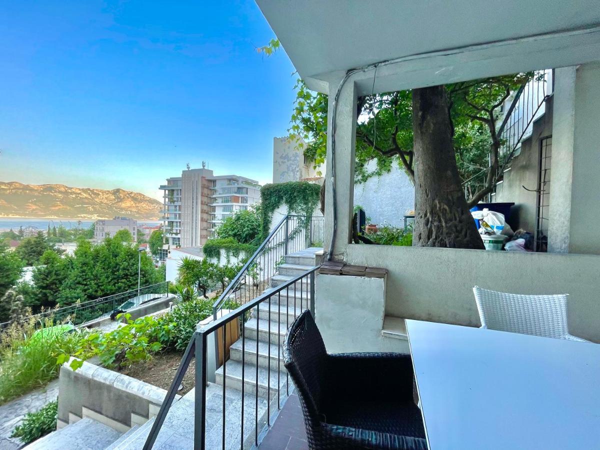 Sea View Apartments Milo 부드바 외부 사진