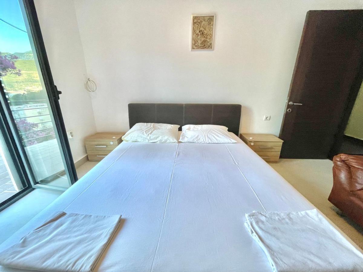 Sea View Apartments Milo 부드바 외부 사진